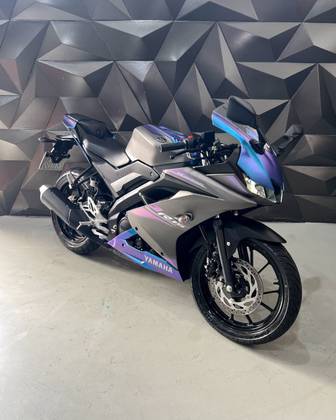YAMAHA YZF R15 